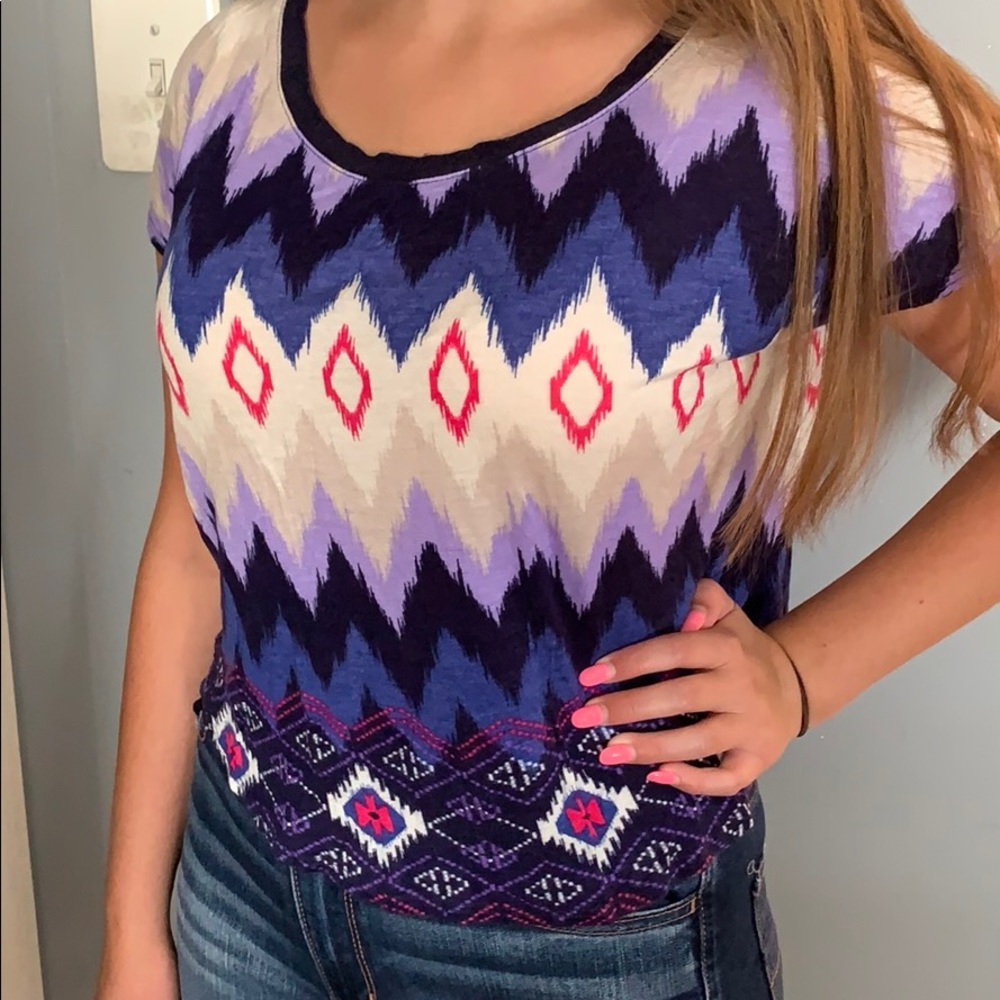 Patterned short sleeved shirt